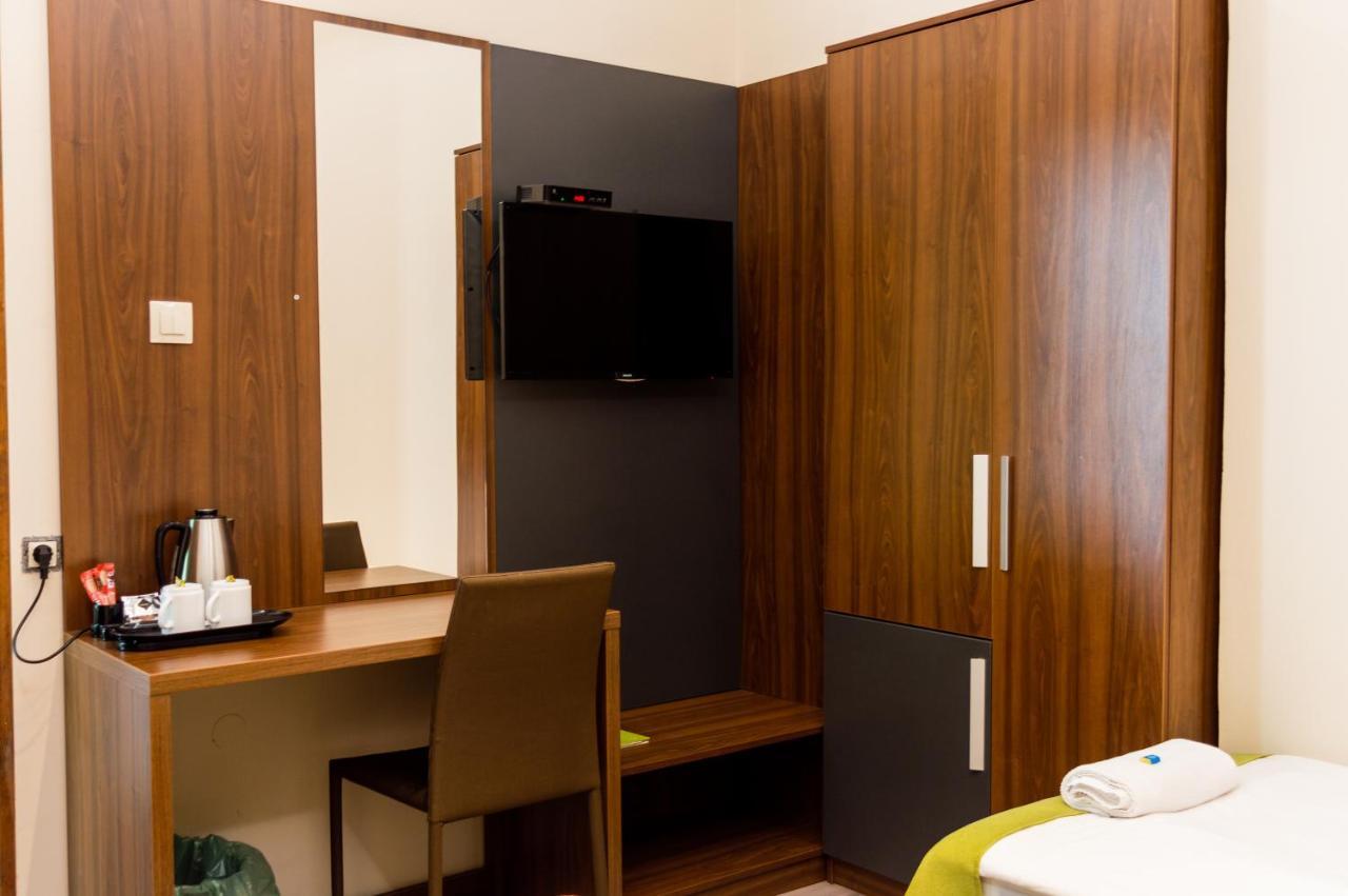 Ven Diofa De Lux Panzio Bed & Breakfast Szeged Exterior photo