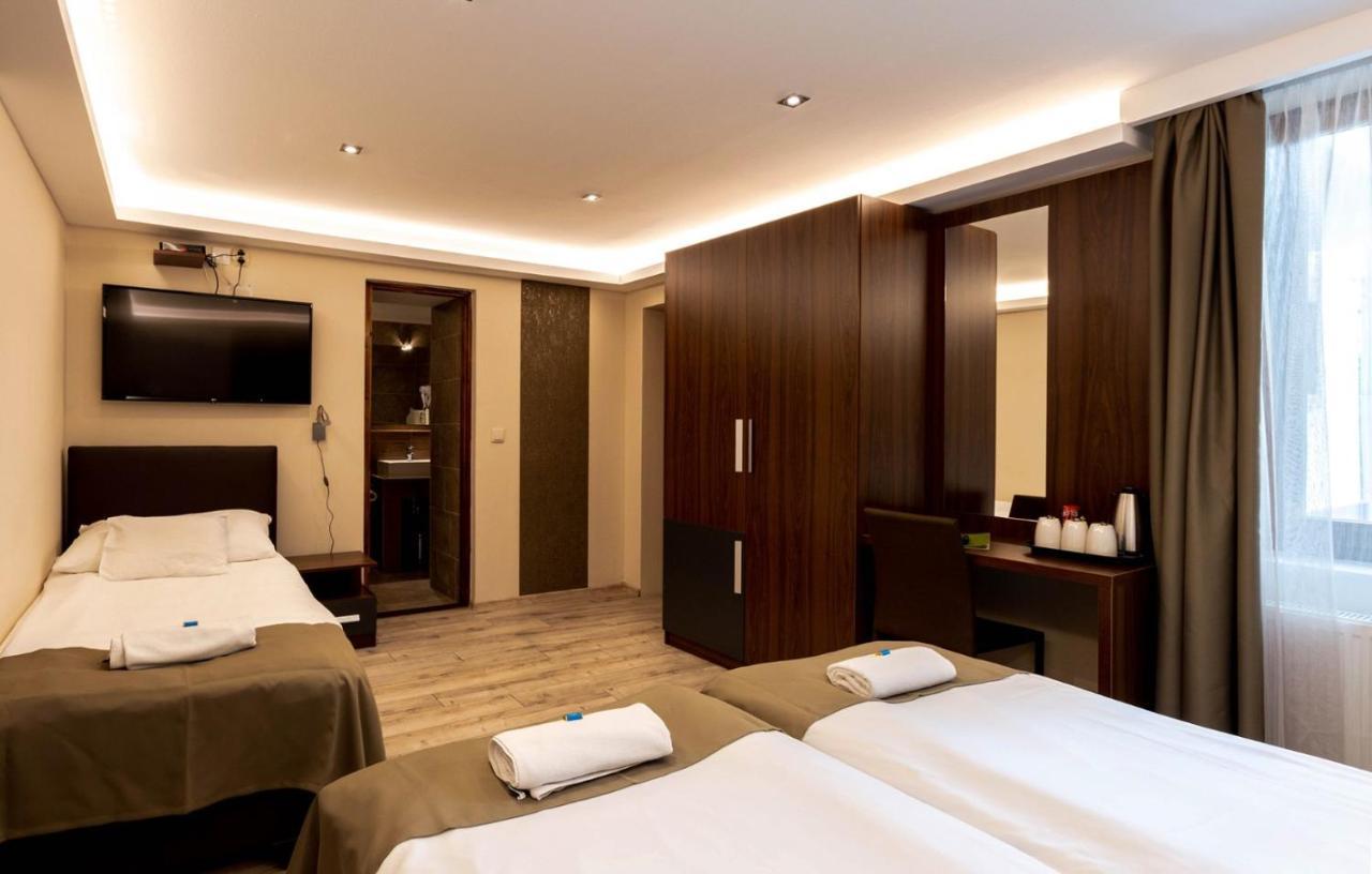 Ven Diofa De Lux Panzio Bed & Breakfast Szeged Exterior photo