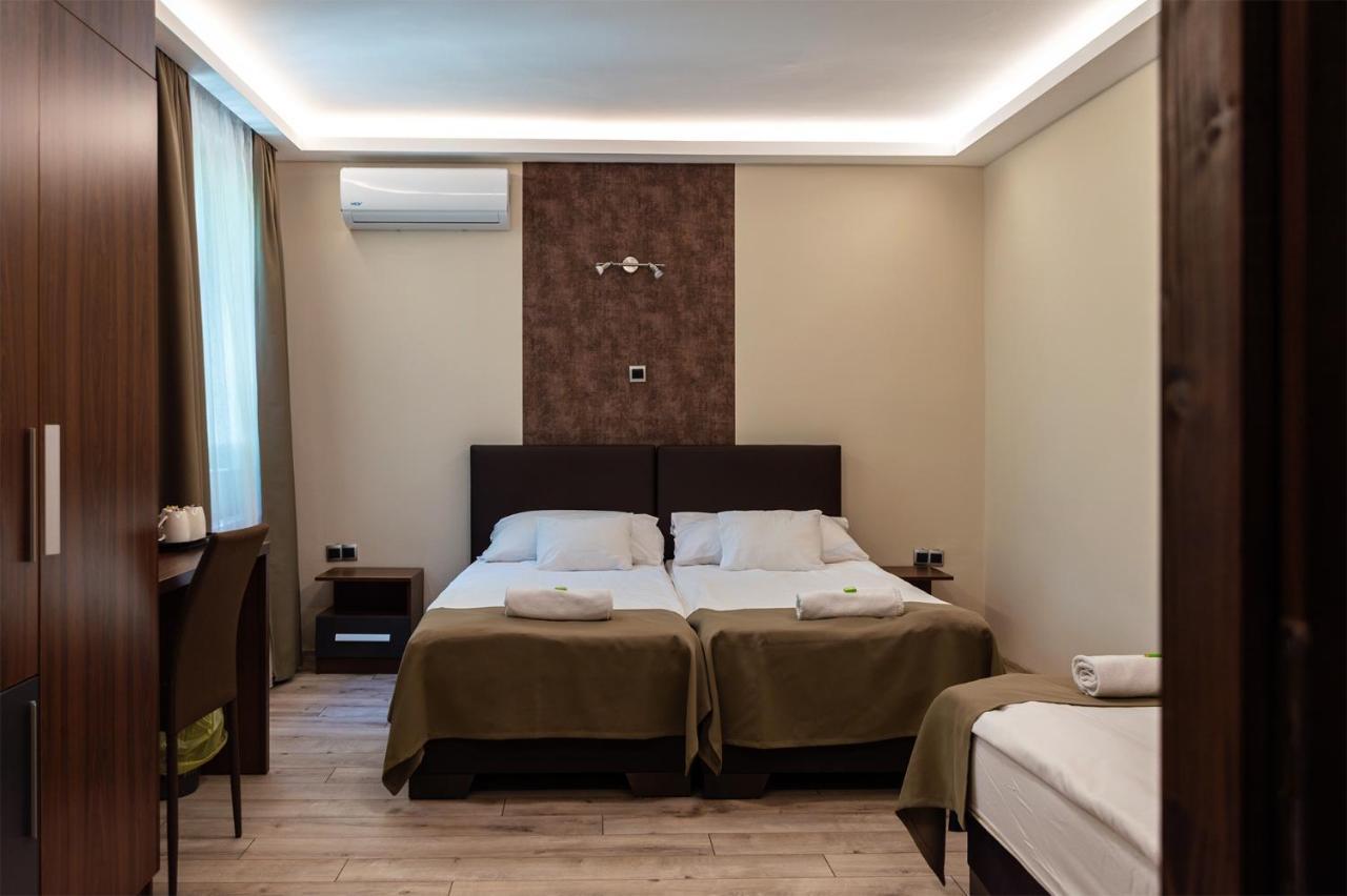 Ven Diofa De Lux Panzio Bed & Breakfast Szeged Exterior photo