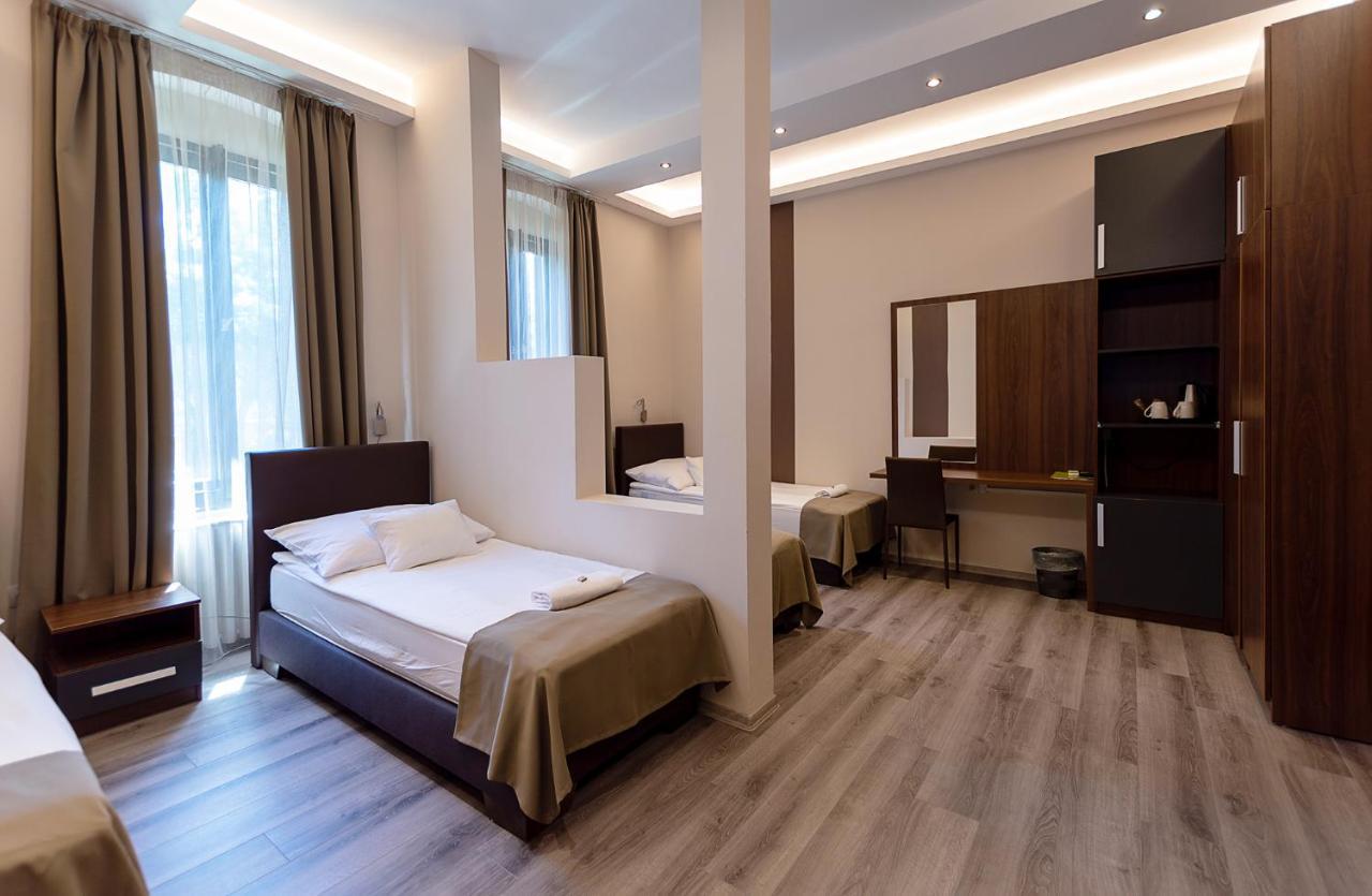 Ven Diofa De Lux Panzio Bed & Breakfast Szeged Exterior photo
