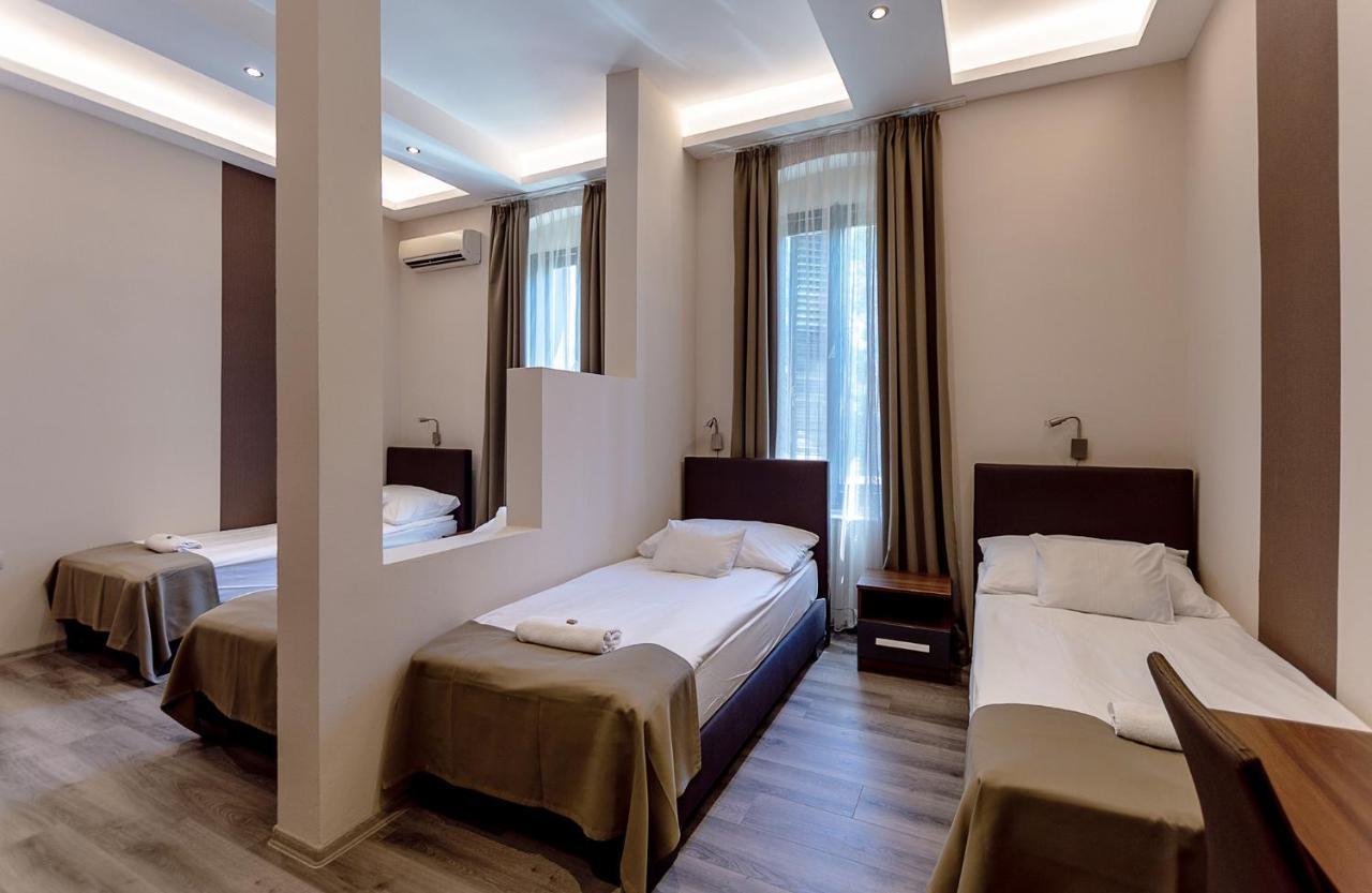 Ven Diofa De Lux Panzio Bed & Breakfast Szeged Exterior photo