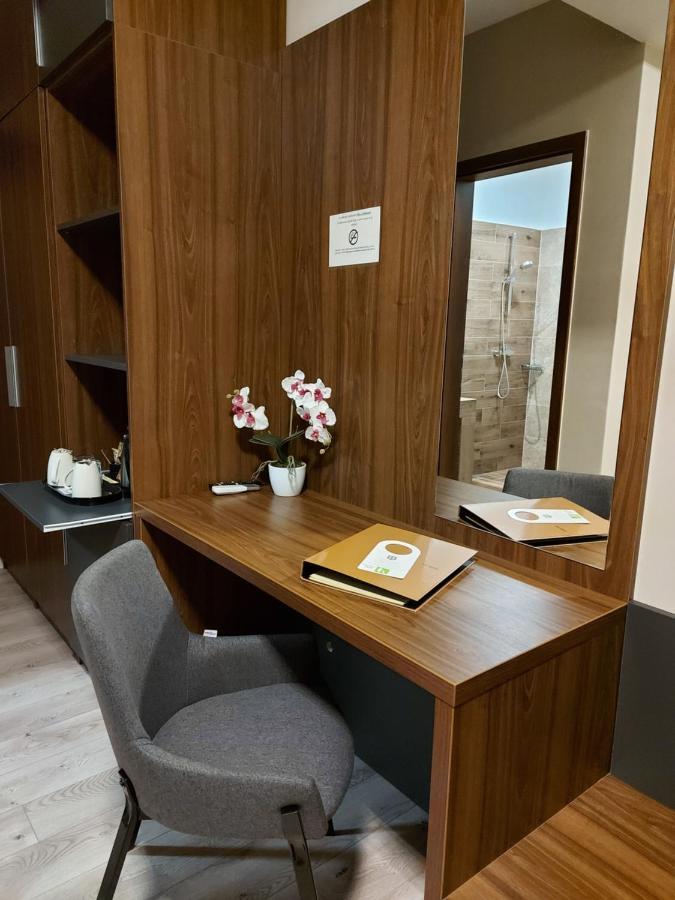 Ven Diofa De Lux Panzio Bed & Breakfast Szeged Exterior photo