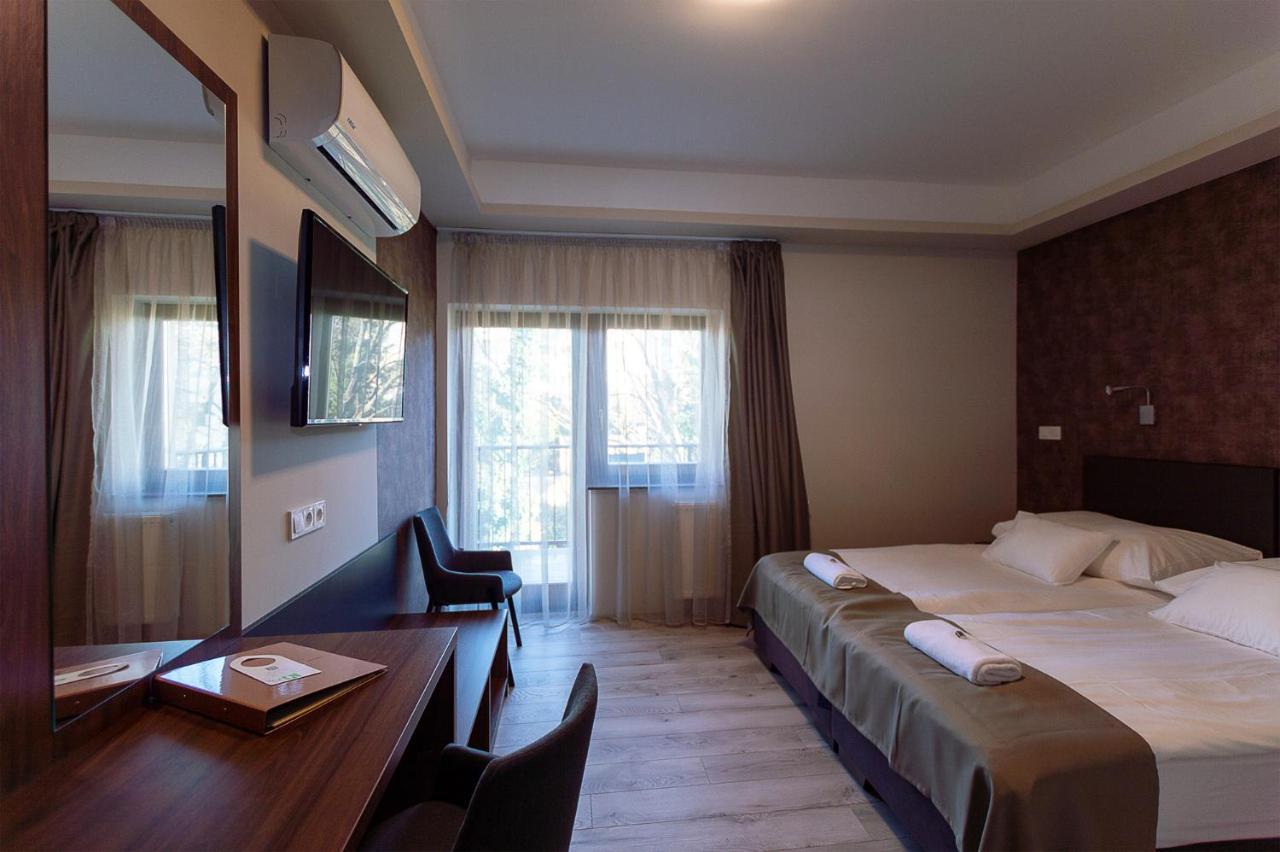 Ven Diofa De Lux Panzio Bed & Breakfast Szeged Exterior photo