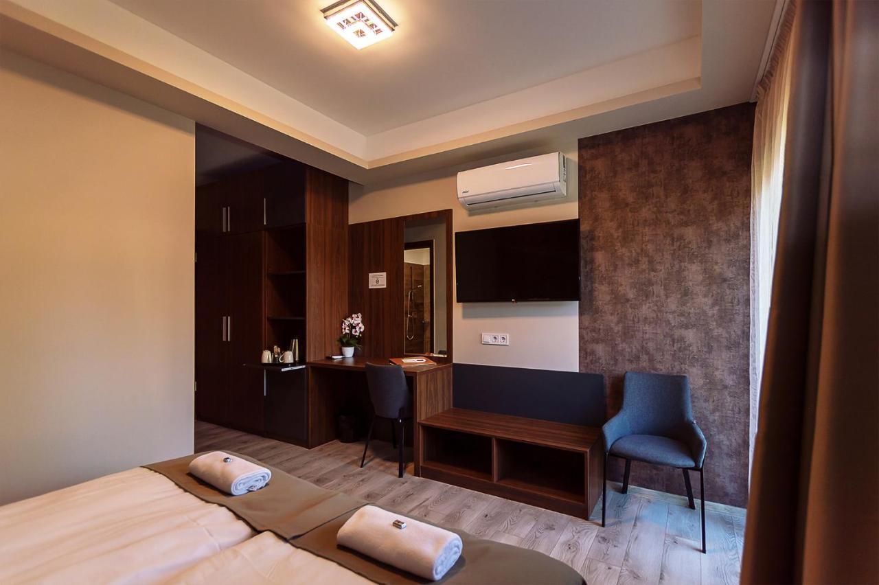 Ven Diofa De Lux Panzio Bed & Breakfast Szeged Exterior photo