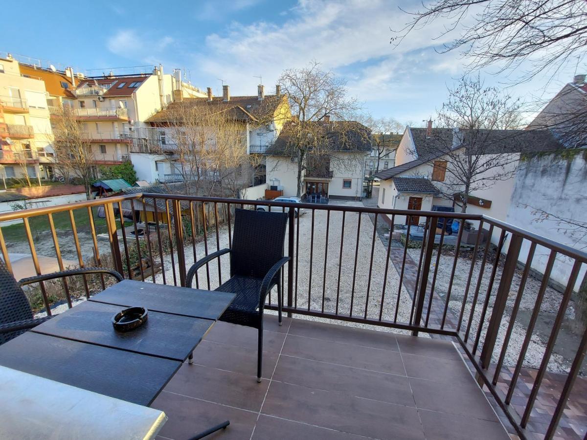 Ven Diofa De Lux Panzio Bed & Breakfast Szeged Exterior photo