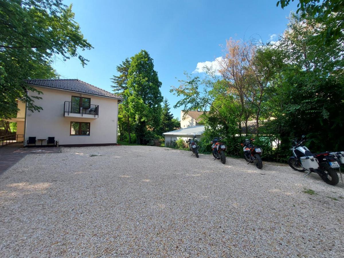 Ven Diofa De Lux Panzio Bed & Breakfast Szeged Exterior photo