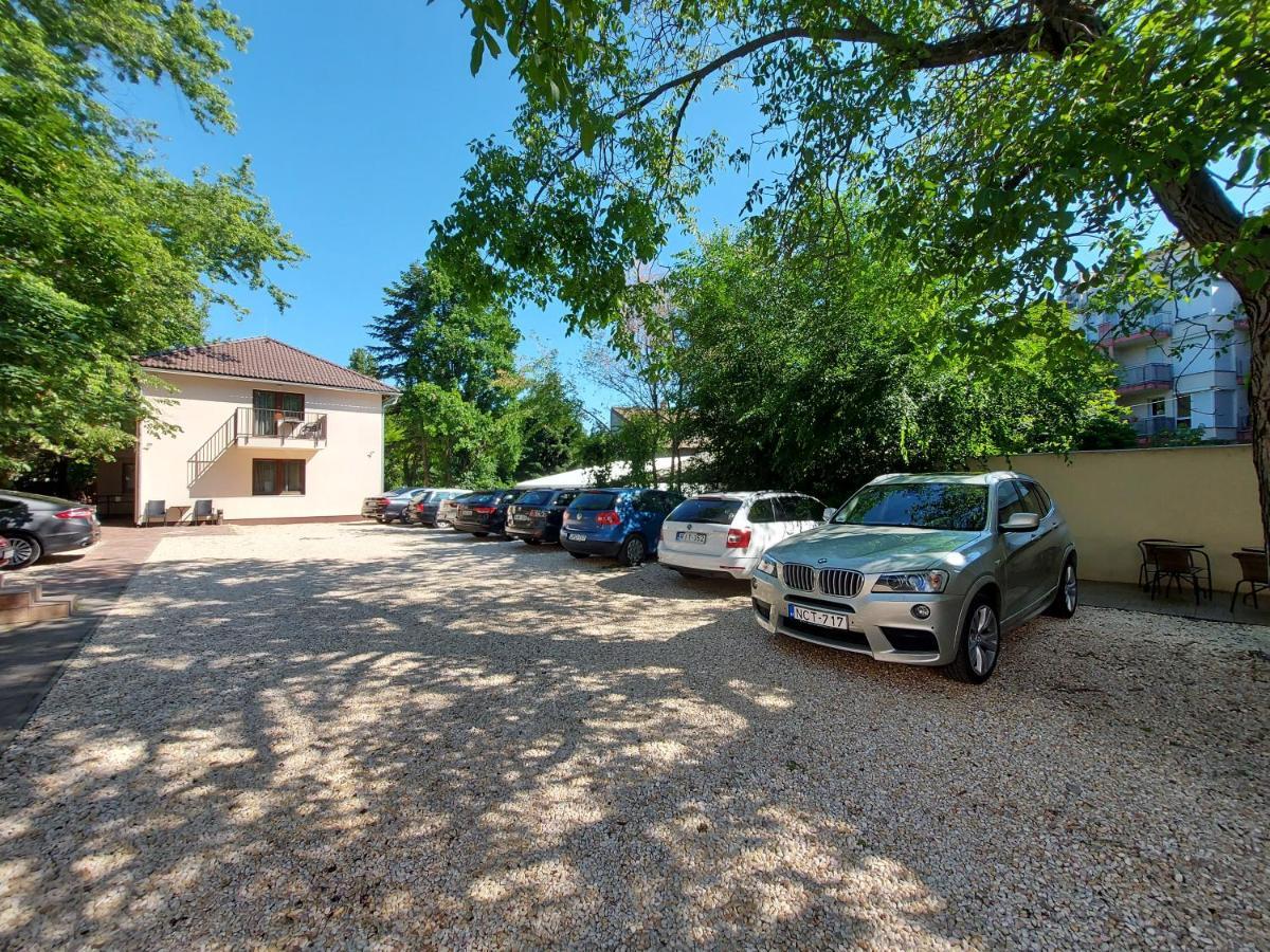 Ven Diofa De Lux Panzio Bed & Breakfast Szeged Exterior photo
